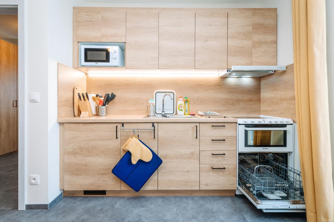 Aura V By Mountain Ways Apartment โบจิดาร์ ภายนอก รูปภาพ